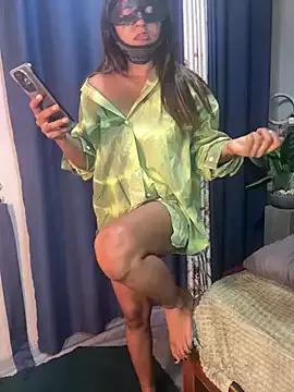 Cinderella-98 from StripChat is Freechat