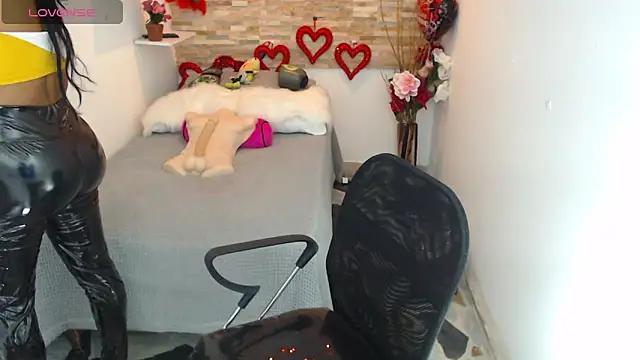 Entertain your itch for girls livestreamers with our collection of stunning models, skilled in the art of temptation and delight.