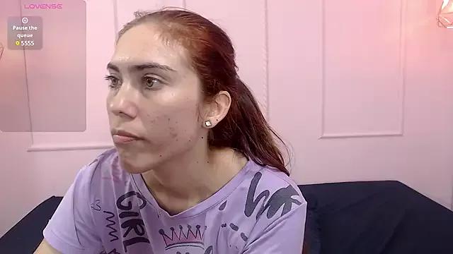 cintia7cute from StripChat is Freechat