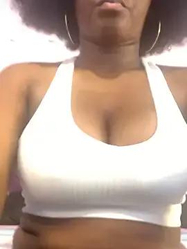 Photos of Cloeejohnsonn from StripChat is Freechat