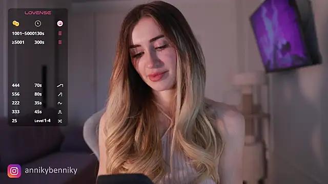 Entertain your itch for girls livestreamers with our collection of stunning models, skilled in the art of temptation and delight.