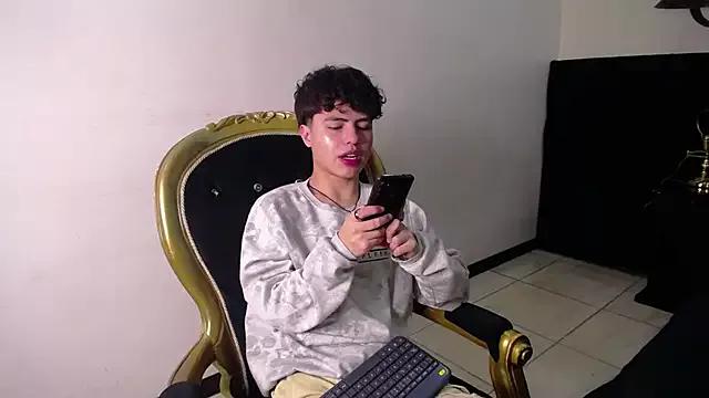 Entertain your itch for girls livestreamers with our collection of stunning models, skilled in the art of temptation and delight.