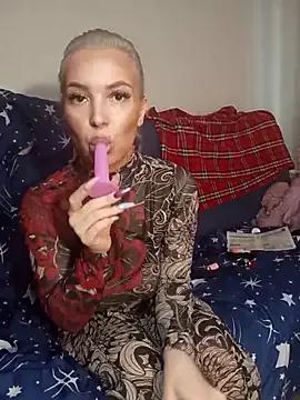 Conny_Shellie from StripChat is Freechat