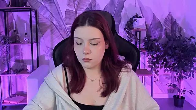 Entertain your itch for girls livestreamers with our collection of stunning models, skilled in the art of temptation and delight.