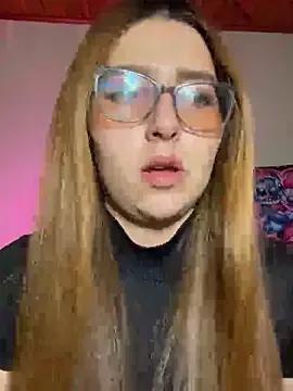 CoraVibes from StripChat is Freechat