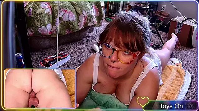 Entertain your itch for girls livestreamers with our collection of stunning models, skilled in the art of temptation and delight.