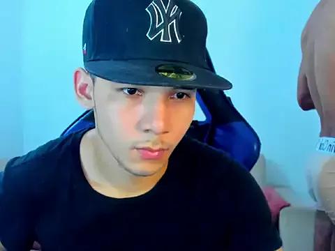 couple_bigcoock from StripChat is Freechat