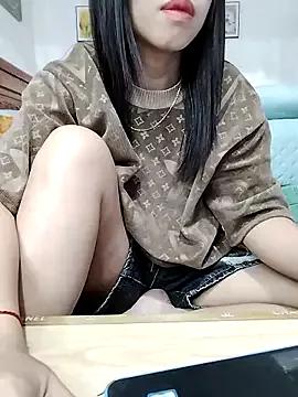 Photos of cream1299 from StripChat is Freechat