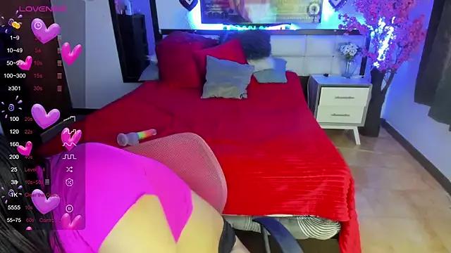cristal_curvy03 from StripChat is Freechat