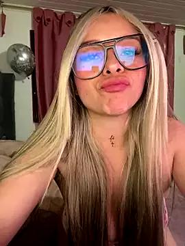 Entertain your itch for girls livestreamers with our collection of stunning models, skilled in the art of temptation and delight.