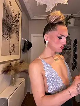 Crystal_________ from StripChat is Freechat