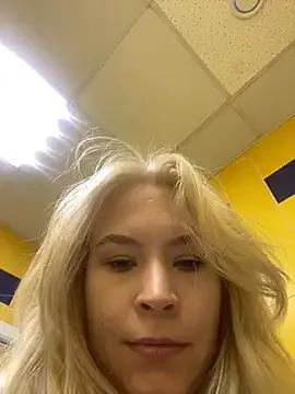 Cum_girlss from StripChat is Freechat