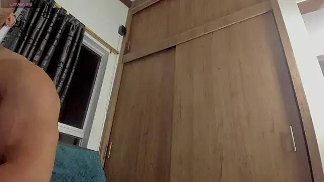 Photos of curt_xxx from StripChat is Freechat