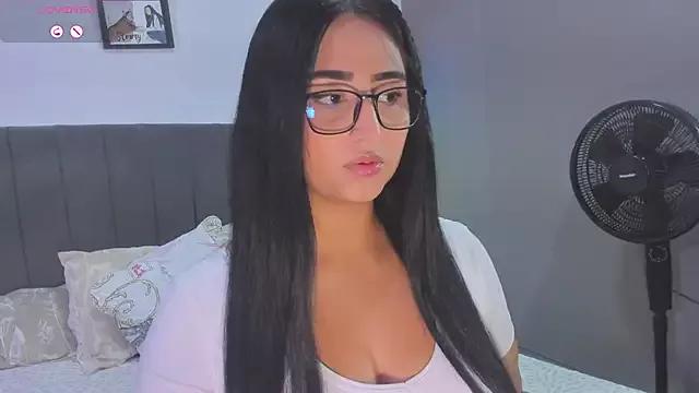 curvy_jhacky from StripChat is Freechat