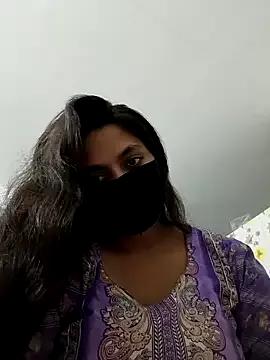 Cute-Faria from StripChat is Freechat