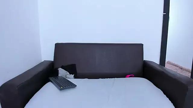 cute-little-thing from StripChat is Freechat