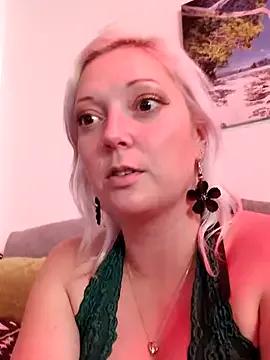 cutecoco95 from StripChat is Freechat