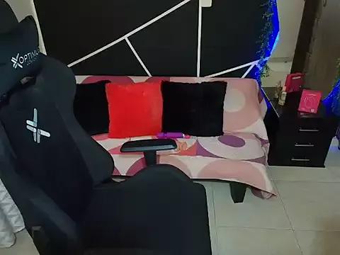CuteFlame from StripChat is Freechat