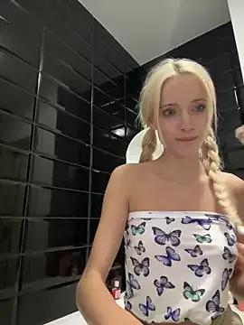 cuteroom_withkate from StripChat is Freechat