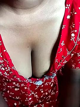 cutesmile87 from StripChat is Freechat