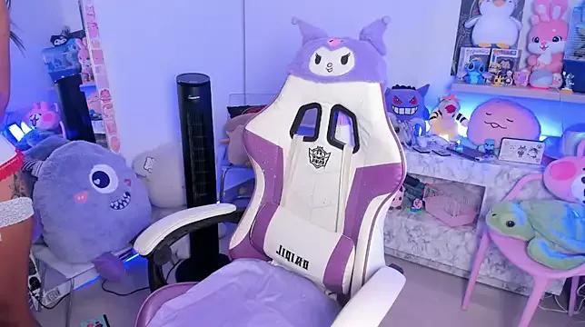 cutestephuwu from StripChat is Freechat