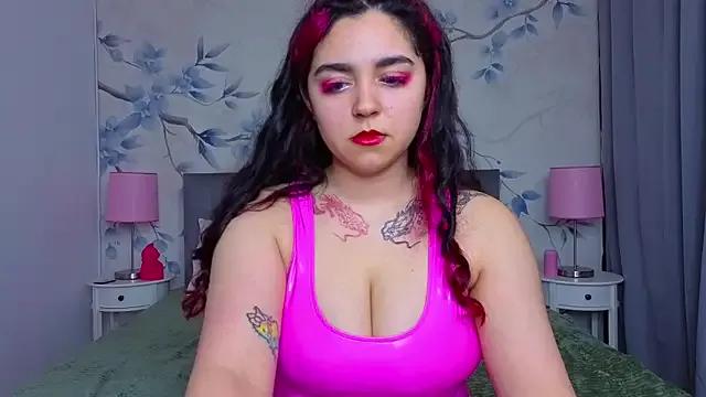 Entertain your itch for girls livestreamers with our collection of stunning models, skilled in the art of temptation and delight.