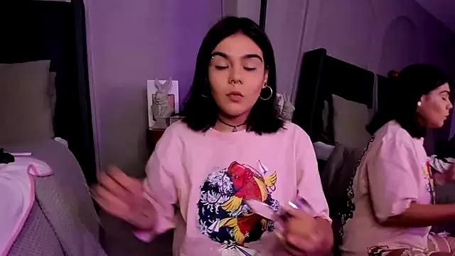 DakkotaBluee from StripChat is Freechat