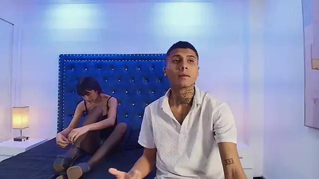 Damian_and_roxanne from StripChat is Freechat