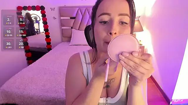 daniela_yenert from StripChat is Freechat