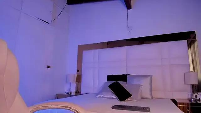 Danielaa_Gomez from StripChat is Freechat