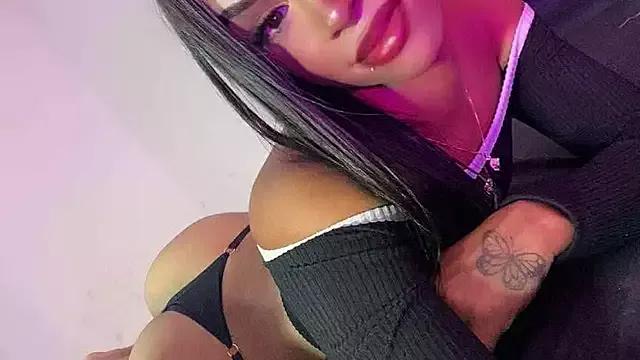 Entertain your itch for girls livestreamers with our collection of stunning models, skilled in the art of temptation and delight.