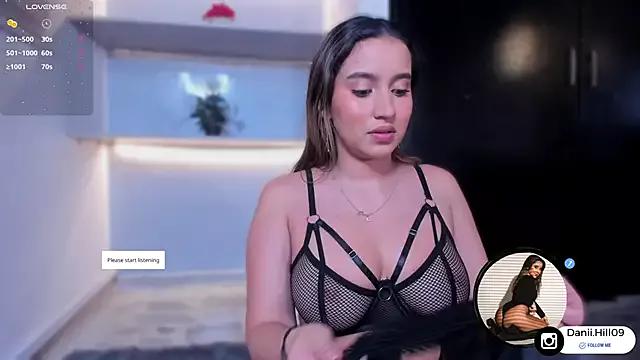 Entertain your itch for girls livestreamers with our collection of stunning models, skilled in the art of temptation and delight.