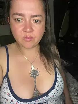 DannaaBoobs from StripChat is Freechat