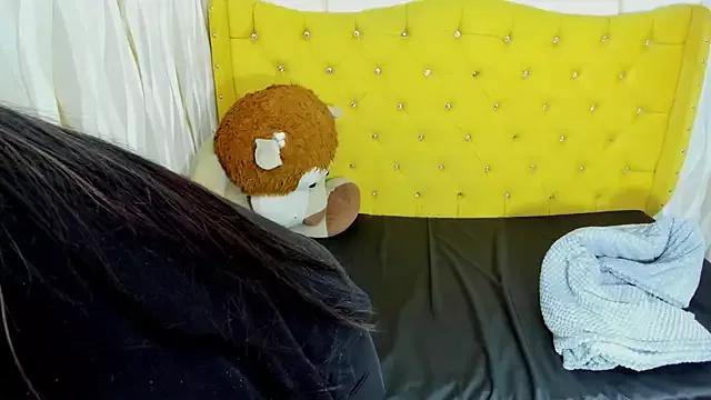 DannaLewis from StripChat is Freechat