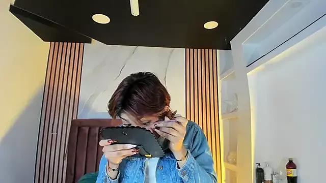 DannysaStar from StripChat is Freechat