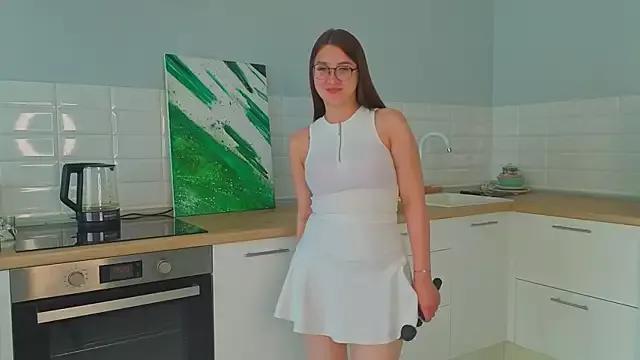 DarelleFaux from StripChat is Freechat