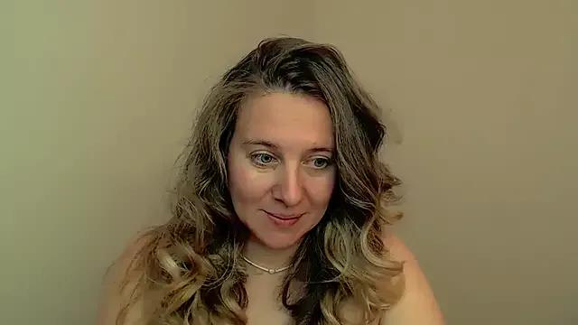 Darklure_ from StripChat is Freechat