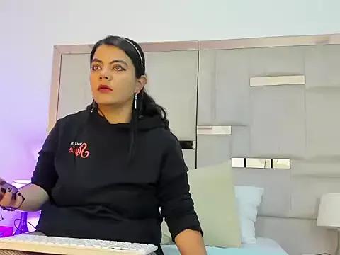 DayanaNaughty from StripChat is Freechat