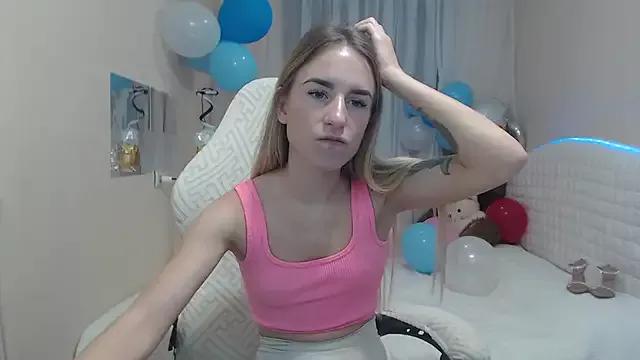 Entertain your itch for girls livestreamers with our collection of stunning models, skilled in the art of temptation and delight.
