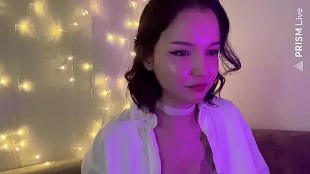 Entertain your itch for girls livestreamers with our collection of stunning models, skilled in the art of temptation and delight.