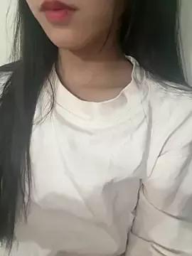 Desi_sara from StripChat is Freechat