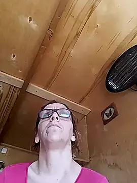 Dettybitch40 from StripChat is Freechat