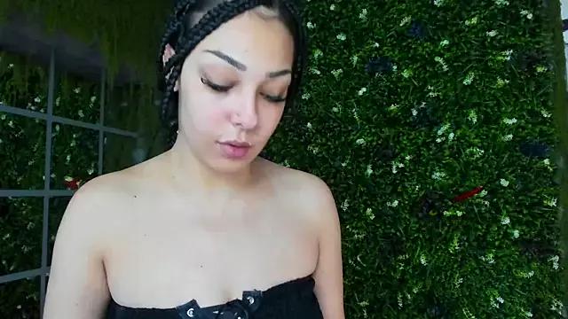 Diamond_naughty from StripChat is Freechat
