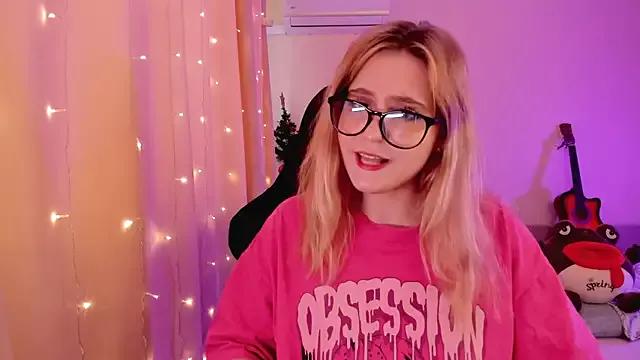 Entertain your itch for girls livestreamers with our collection of stunning models, skilled in the art of temptation and delight.