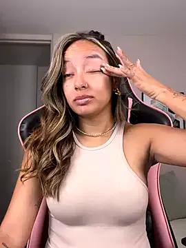 Entertain your itch for girls livestreamers with our collection of stunning models, skilled in the art of temptation and delight.