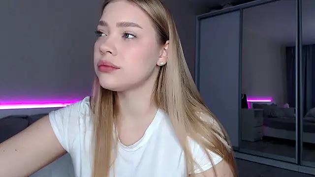 Entertain your itch for girls livestreamers with our collection of stunning models, skilled in the art of temptation and delight.