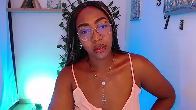 dirtyvictoria from StripChat is Freechat