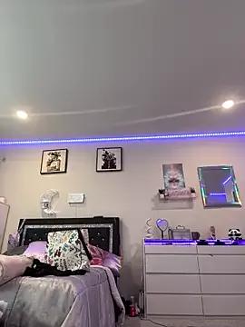 DominiqueX0 from StripChat is Freechat