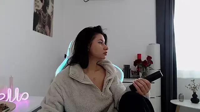 Entertain your itch for girls livestreamers with our collection of stunning models, skilled in the art of temptation and delight.