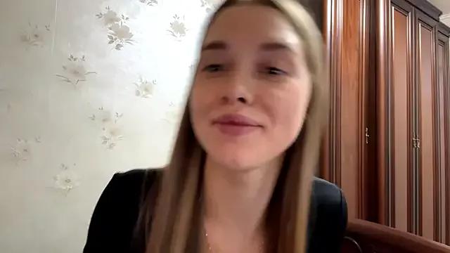 dreams_kitty from StripChat is Freechat